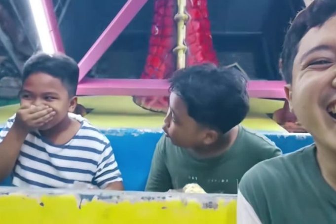 Viral: Viking ride turns chaotic and hilarious for 2 boys in Laguna