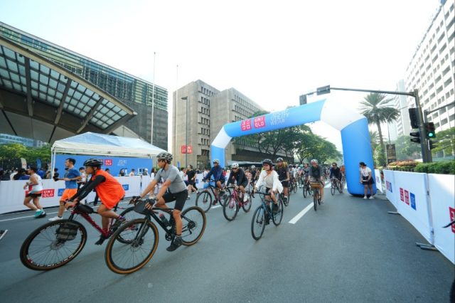 uniqlo-carfree-sunday