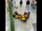 Throwback: Spider-Man kindly helps rival Bumblebee mascot who fell over in shopping mall