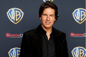 Tom Cruise touts ‘wild’ dark comedy ‘Digger’ to theater owners