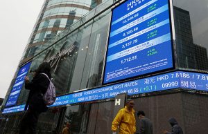 Foreigners dump Asia stocks at record pace as AI winners get crowded Hong Kong_stocks